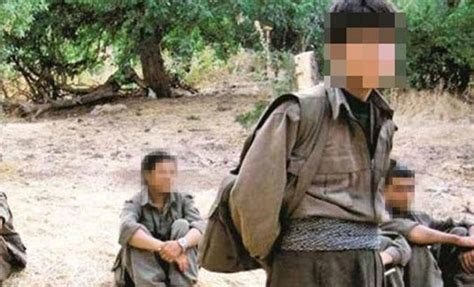 C­a­n­ ­ç­e­k­i­ş­e­n­ ­P­K­K­,­ ­ç­o­c­u­k­l­a­r­ı­ ­z­o­r­l­a­ ­d­a­ğ­a­ ­k­a­ç­ı­r­ı­y­o­r­